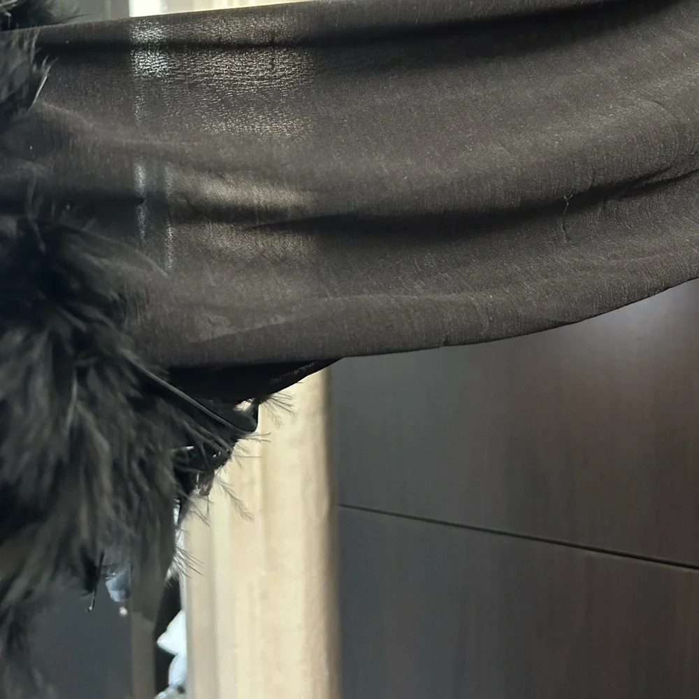 Mesh Feather Robe - Picture 4 of 4